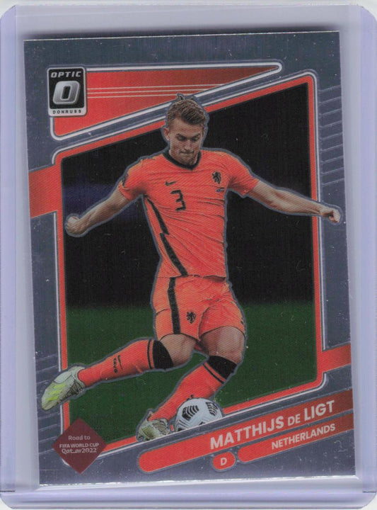 2021-22 Donruss #97 Matthijs de Ligt Optic