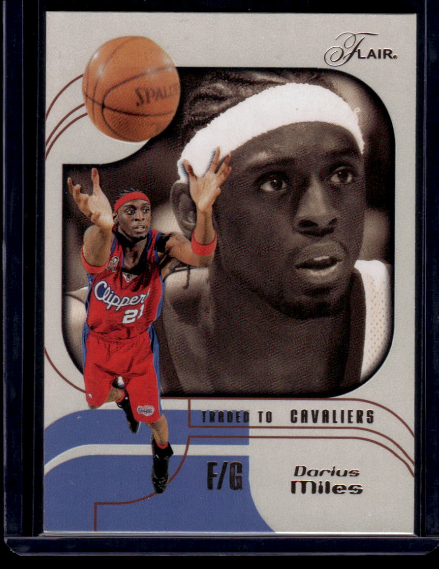 2002-03 Flair #57 Darius Miles