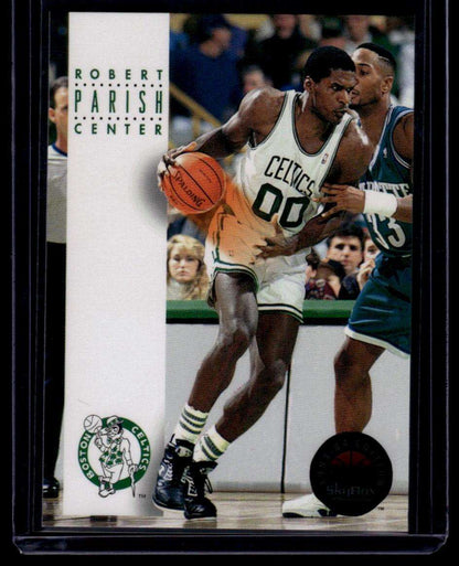 1993-94 SkyBox Premium #35 Robert Parish