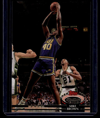 1992-93 Stadium Club #144 Mike Brown