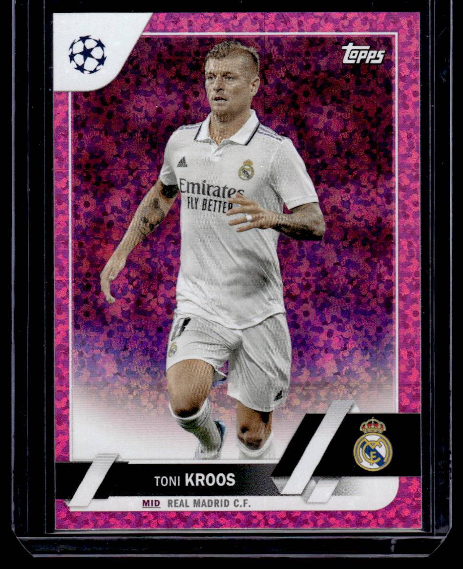 2022-23 Topps UEFA Club Competitions #156 Toni Kroos Pink Sparkle Foil